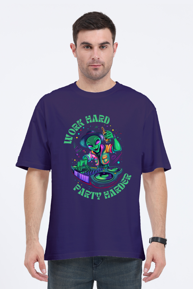 PARTY HARDER OVERSIZE CLASSIC TSHIRT