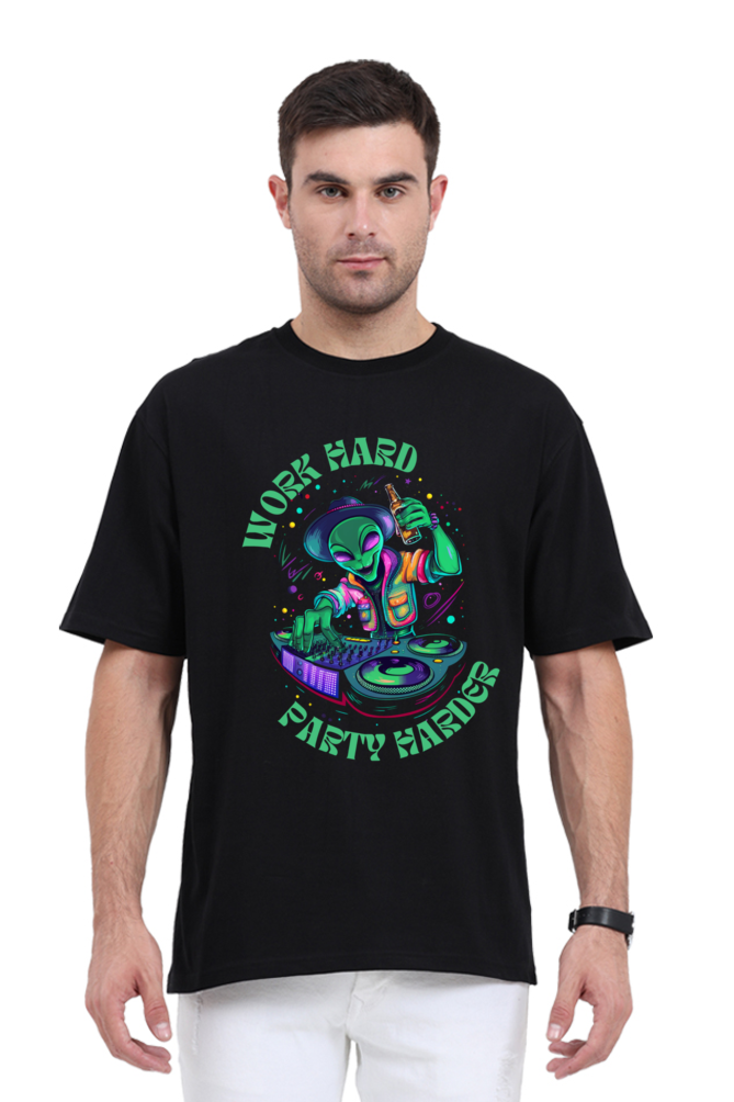 PARTY HARDER OVERSIZE CLASSIC TSHIRT